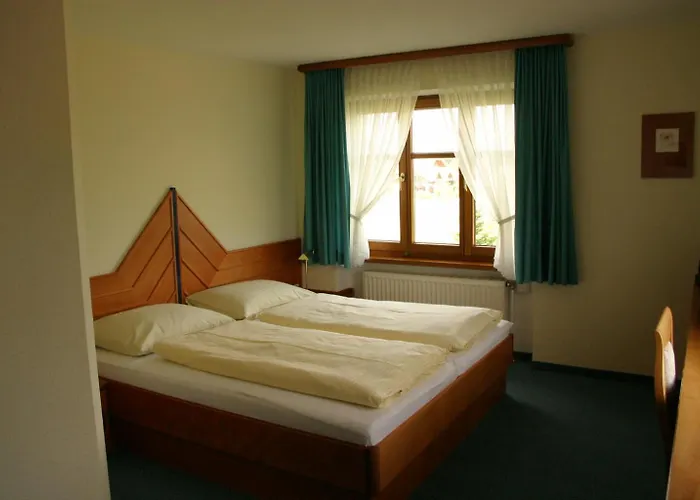 Bed and Breakfast & Fitness Castello Seewalchen