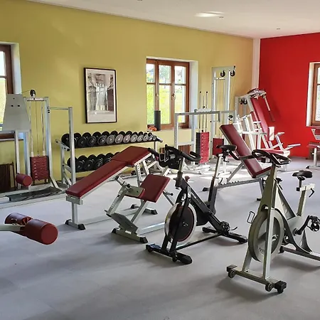 & Fitness Castello 住宿加早餐酒店 3*